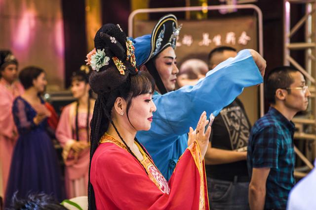 探秘养生之源 湖北中医药康养游与李时珍蕲艾文化、气功医疗的深度体验